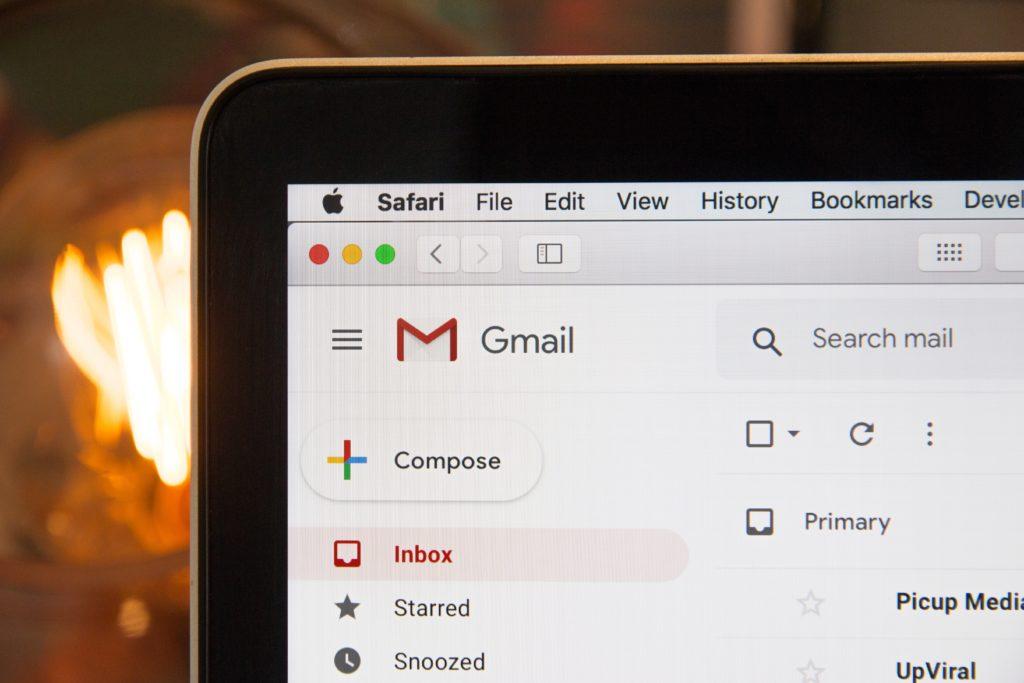 Drop Gmail-brevfletning og find en platform med integrerede mailudsendelse.